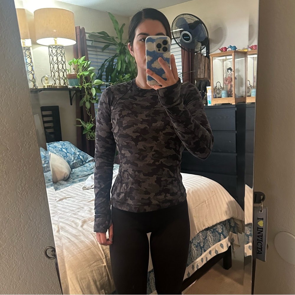EUC Lululemon Runderful Long Sleeve Thermal